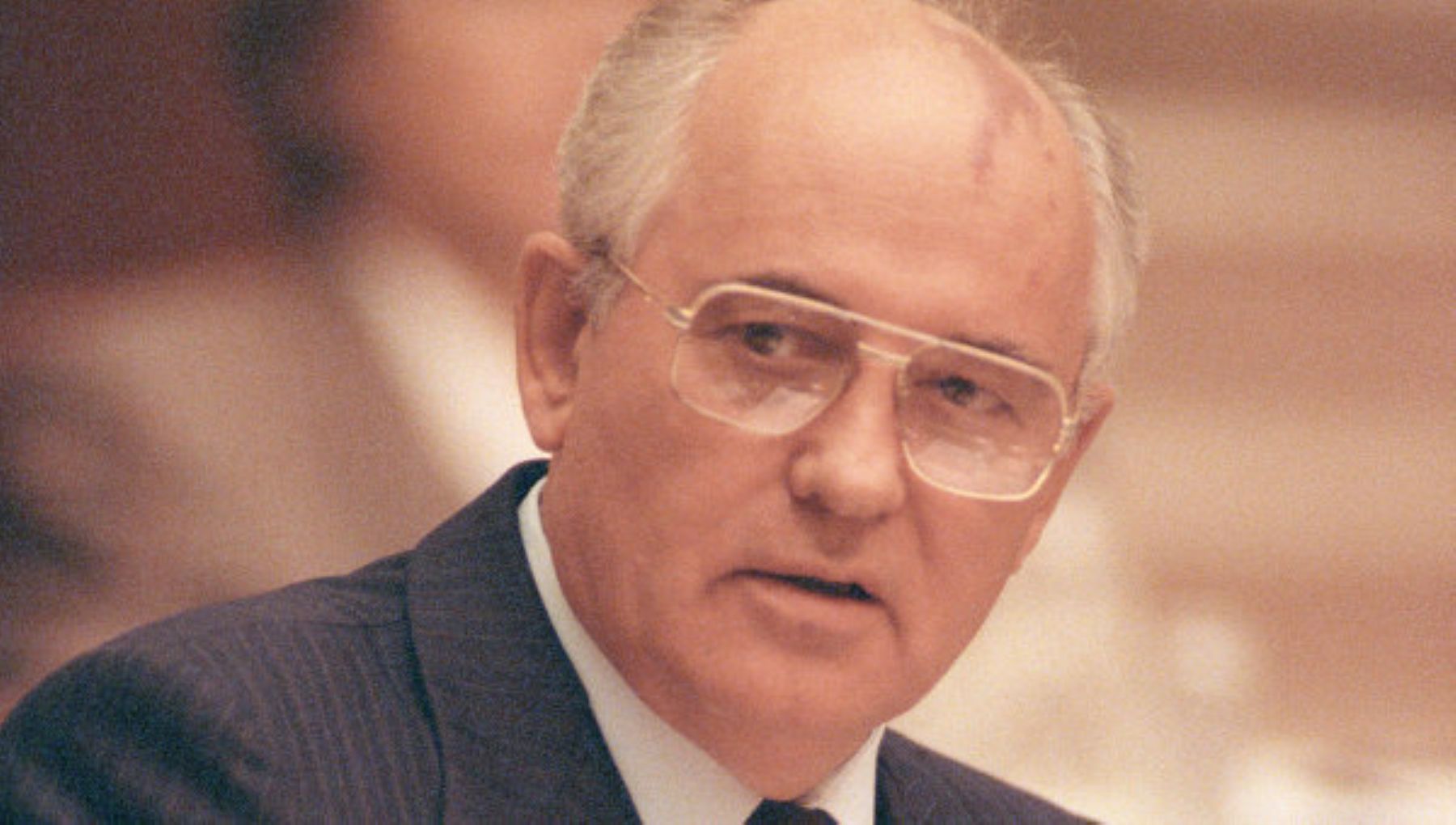Mijail Gorbachov 12